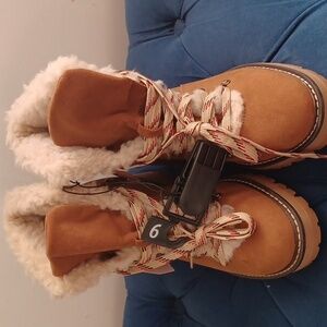 TIME TRUE MAN  SHOES SIZE 9